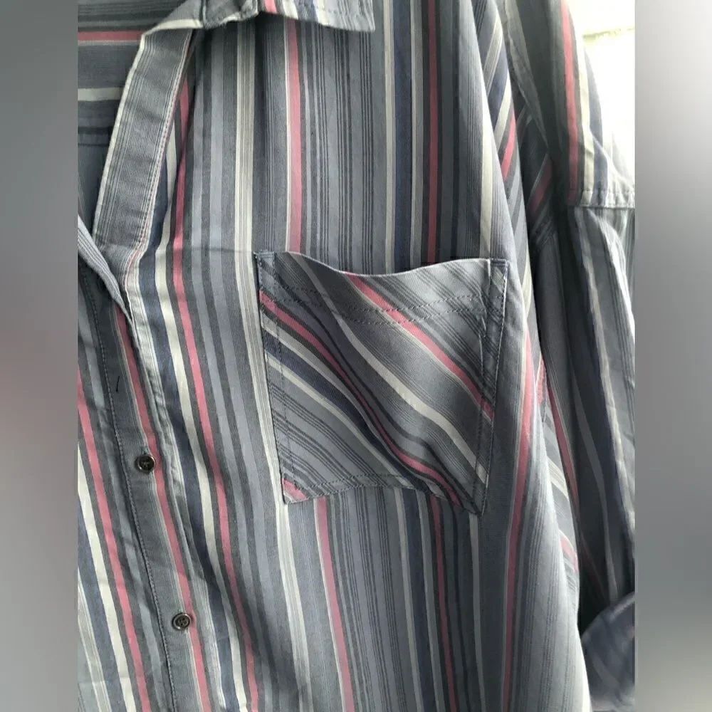 NWT Westbound Women’s Rolled-Up Sleeves Collar Front Button Closure Front Pocket - Picture 3 of 8